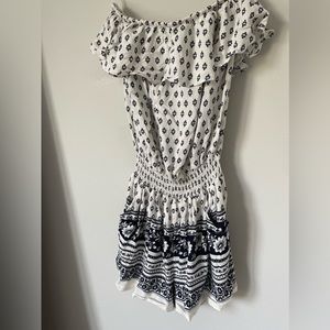 NWT BEACHY strapless romper🤍